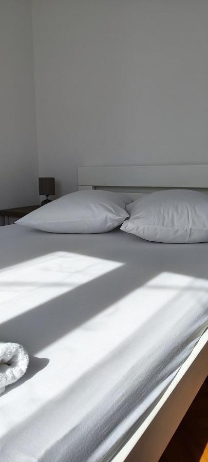 Apartman Leona Kastela Luaran gambar